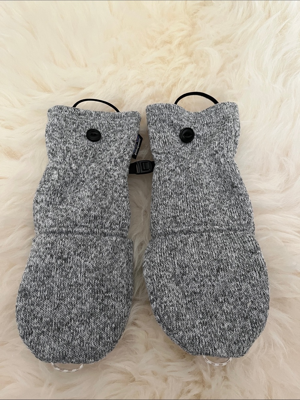 NWOT Patagonia Better Sweater Mittens